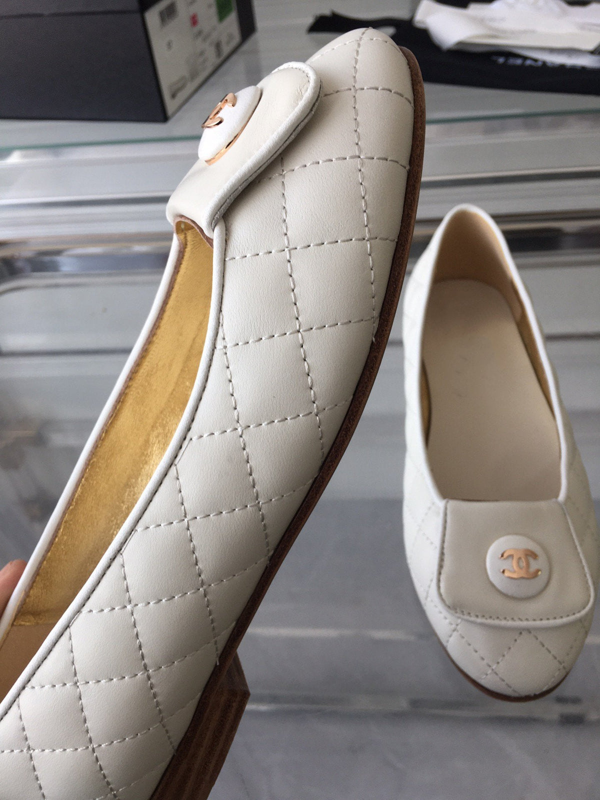 CHANEL ballet flat quilted white gold  lock